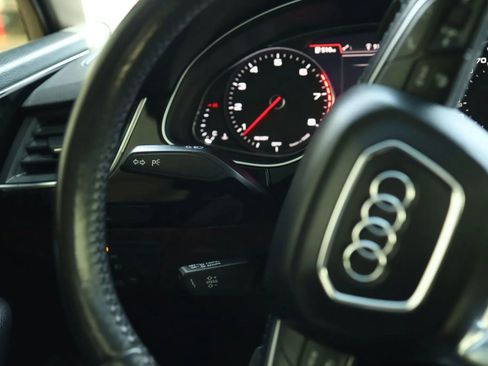 Used 2018 Audi Q7 3.0T Premium Plus w/ Premium Plus Package AWD/4WD image 21