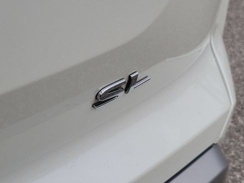 Used 2022 Nissan Pathfinder SL FWD image 7