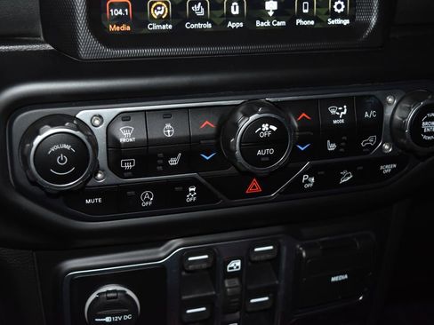 Used 2020 Jeep Wrangler Unlimited Rubicon w/ Quick Order Package 28Y Recon image 12