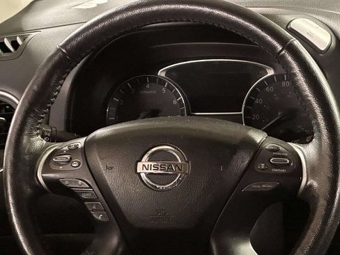 Used 2020 Nissan Pathfinder SL w/ Cargo Package AWD/4WD image 21