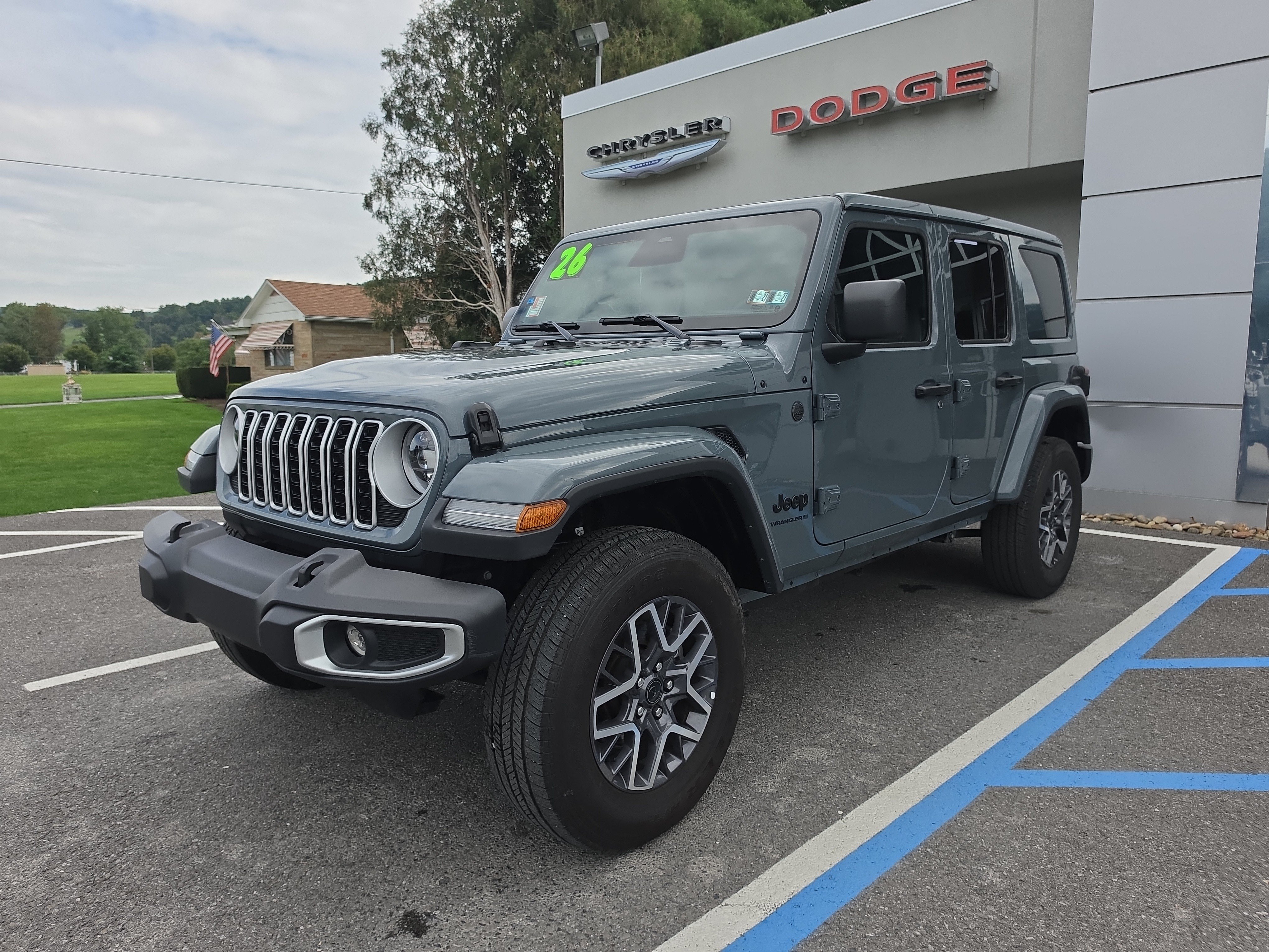 Used 2026 Jeep Wrangler Unlimited Sahara AWD/4WD image 8