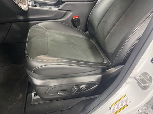 New 2025 Jeep Grand Cherokee 4WD image 7