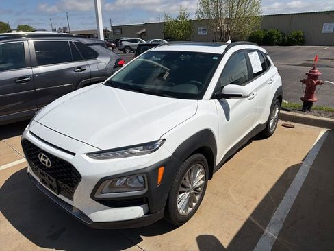Used 2021 Hyundai Kona SEL Plus image 1