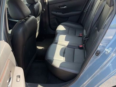 Used 2025 Nissan Sentra SR w/ SR Premium Package FWD image 30