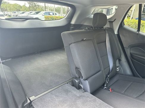 Used 2020 GMC Terrain SLE image 27