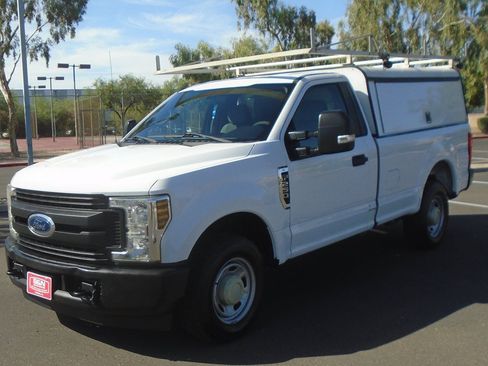 Used 2019 Ford F250 XL w/ Power Equipment Group RWD image 1