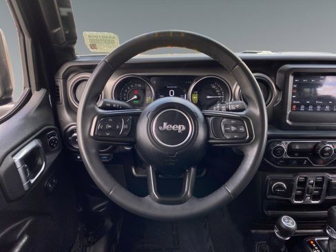 Used 2023 Jeep Wrangler Unlimited AWD/4WD image 12