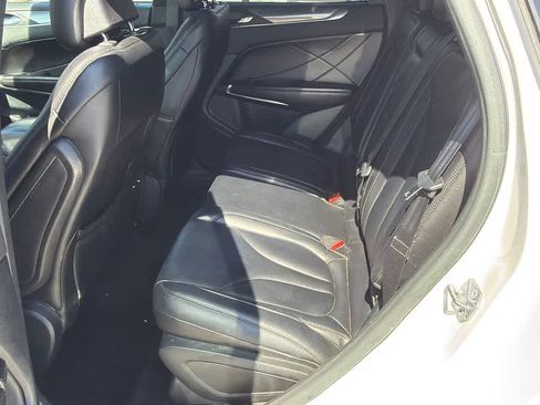 Used 2017 Lincoln MKC Premiere FWD image 18