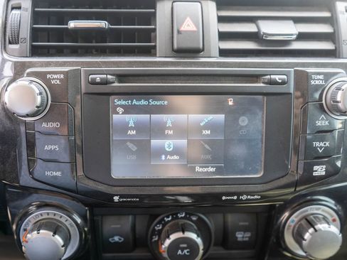 Used 2018 Toyota 4Runner TRD Off-Road Premium AWD/4WD image 20