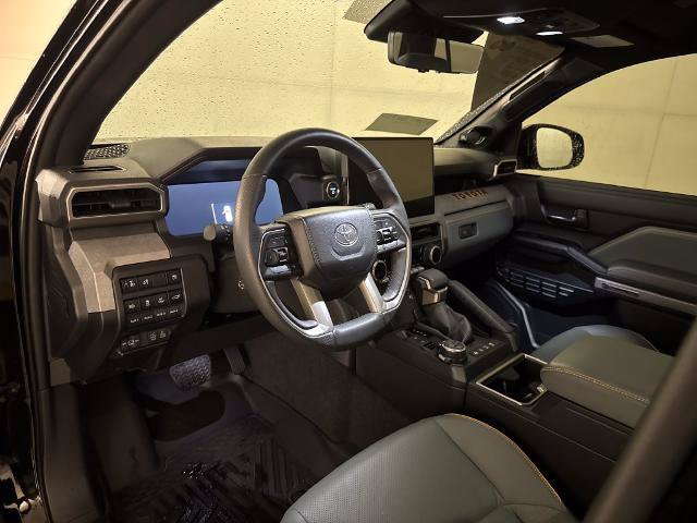 Used 2025 Toyota 4Runner Trailhunter AWD/4WD image 4