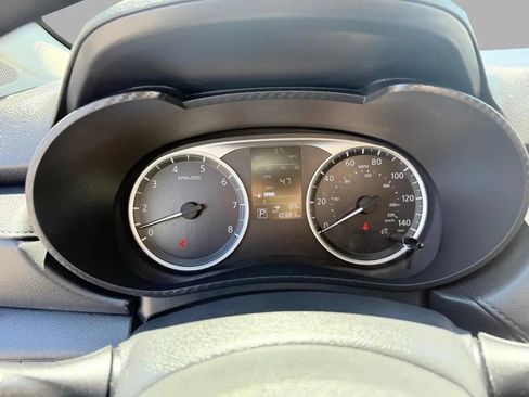 Used 2025 Nissan Versa S w/ Trunk Package FWD image 24