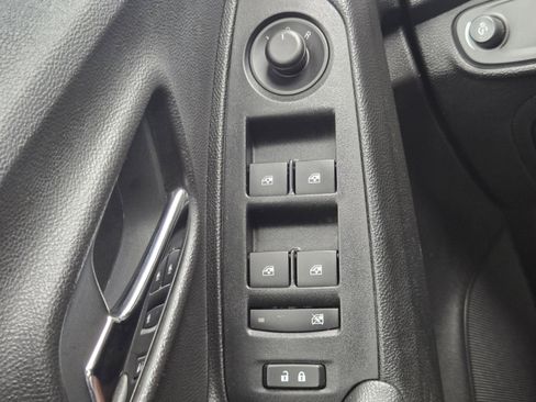 Used 2019 Chevrolet Trax LT FWD image 19