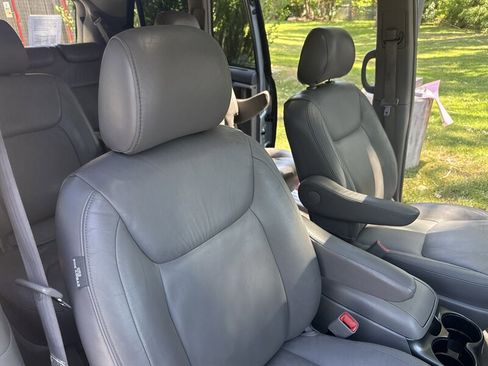 Used 2005 Toyota Sienna FWD image 30