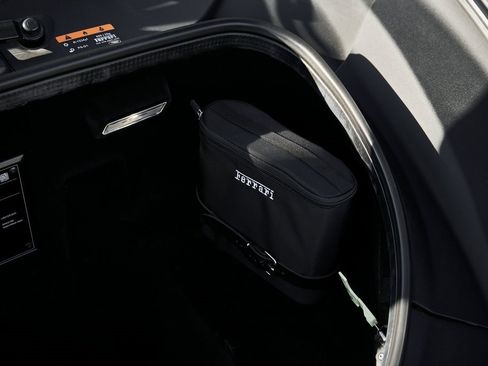 Used 2021 Ferrari F8 Tributo image 11