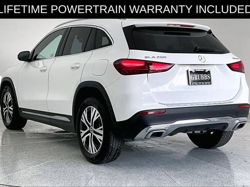 Used 2025 Mercedes-Benz GLA 250 4MATIC image 15