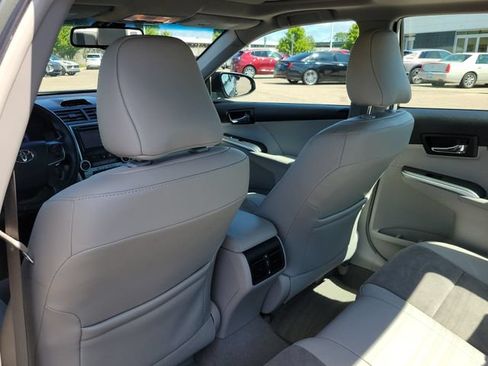 Used 2012 Toyota Camry XLE w/ Leather Pkg FWD image 27