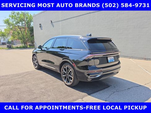 Used 2024 Lincoln Nautilus Reserve w/ Equipment Group 202A AWD/4WD image 4