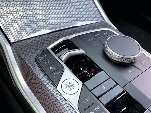 Used 2025 BMW M340i RWD image 15