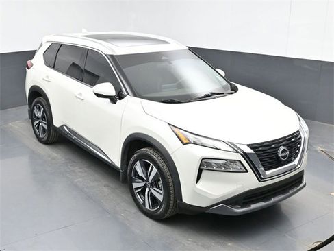 Used 2023 Nissan Rogue SL image 36