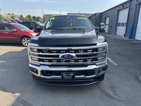 Used 2024 Ford F350 Lariat w/ Camper Package image 9