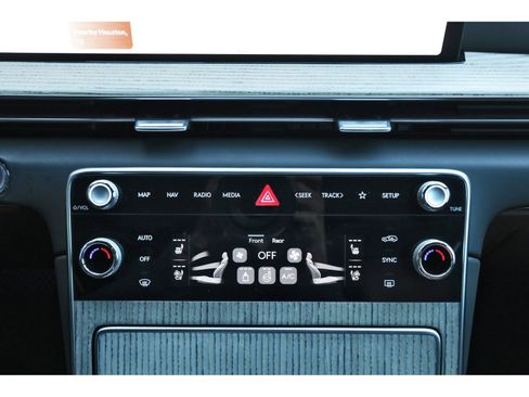 Used 2025 Genesis GV80 3.5T Prestige image 26