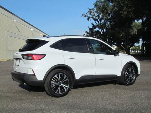 Used 2022 Ford Escape SE w/ SE Sport Appearance Package FWD image 13