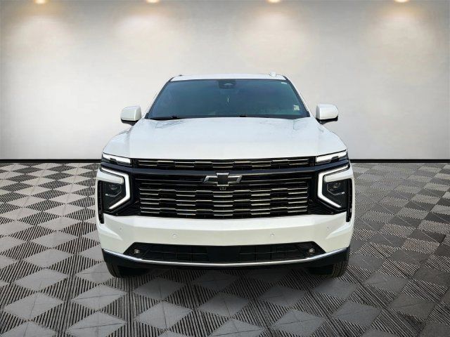Used 2025 Chevrolet Tahoe High Country AWD/4WD image 2