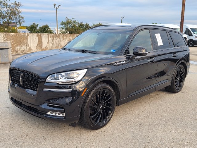 Used 2024 Lincoln Aviator Black Label w/ Jet Package AWD/4WD image 9