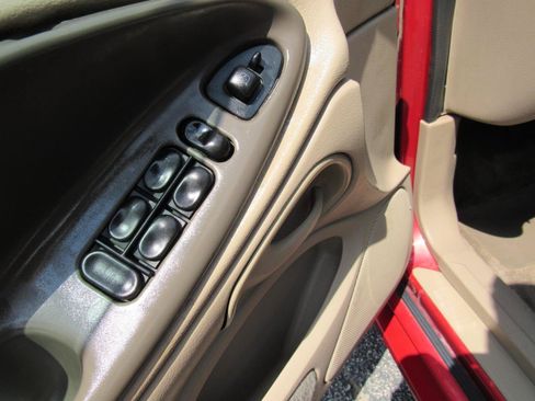 Used 2002 Ford Mustang Premium RWD image 13