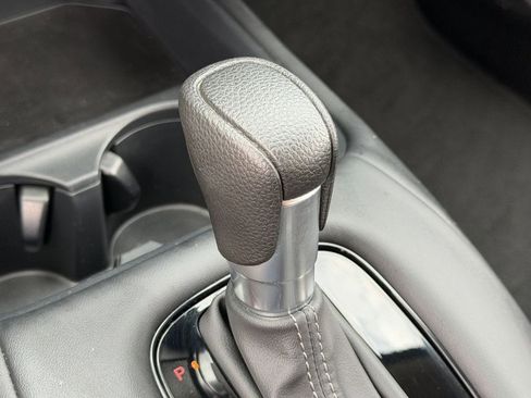 Used 2025 Honda HR-V LX image 20