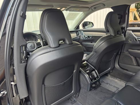 Used 2023 Volvo S90 B6 Ultimate w/ Lounge Package AWD/4WD image 34