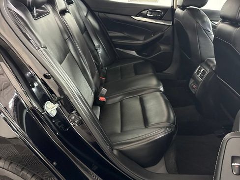 Used 2023 Nissan Maxima SL FWD image 18
