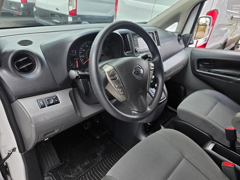 Used 2019 Nissan NV200 SV w/ Back Door Glass Package image 19
