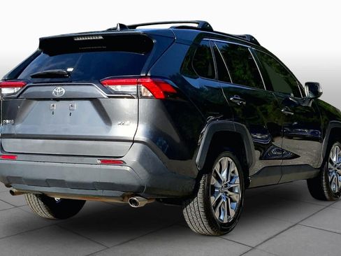 Used 2021 Toyota RAV4 XLE Premium FWD image 13