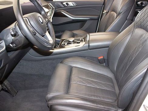 Used 2025 BMW X5 xDrive50e AWD/4WD image 22
