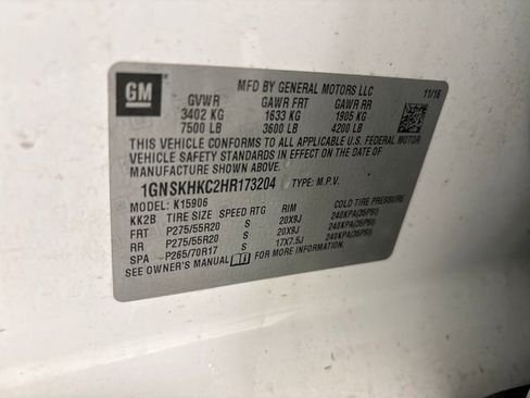 Used 2017 Chevrolet Suburban LT w/ Luxury Package image 16