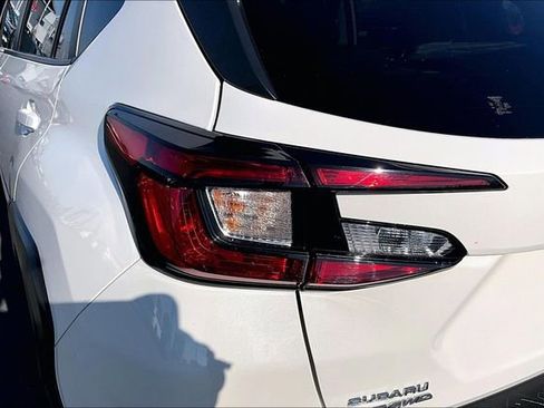 Used 2024 Subaru Crosstrek 2.0i Premium image 22