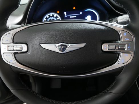 Used 2025 Genesis GV70 2.5T image 25