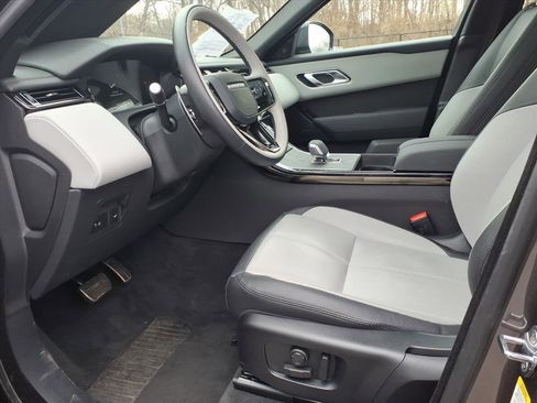 Certified 2026 Land Rover Range Rover Velar Dynamic SE image 17