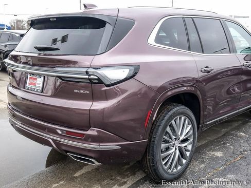 New 2026 Buick Enclave Avenir w/ Super Cruise Package FWD image 8