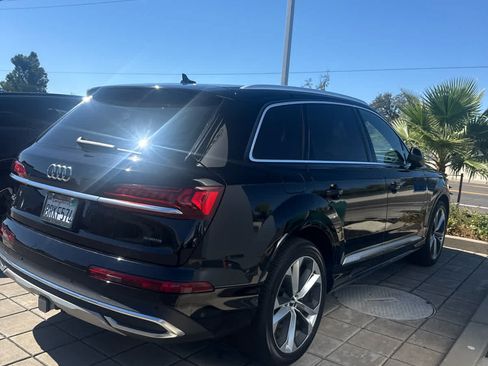Used 2020 Audi Q7 3.0T Prestige w/ Prestige Package AWD/4WD image 6
