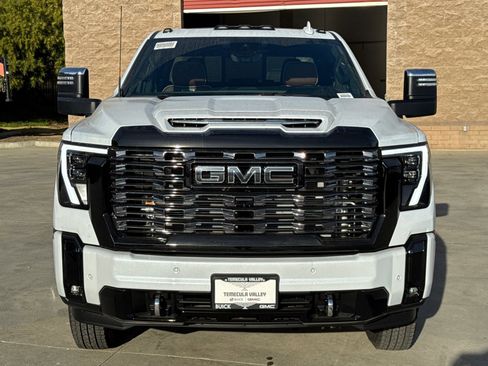 New 2026 GMC Sierra 3500 Denali Ultimate w/ LPO, Black Badging Package image 5