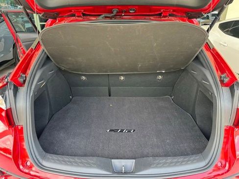 Used 2020 Toyota C-HR XLE FWD image 15