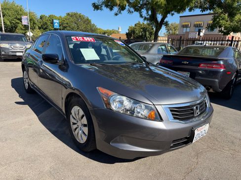 Used 2010 Honda Accord LX image 3