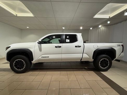 New 2026 Toyota Tacoma TRD Off-Road AWD/4WD image 2
