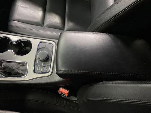 Used 2021 Jeep Grand Cherokee Limited w/ Trailer Tow Group IV image 21