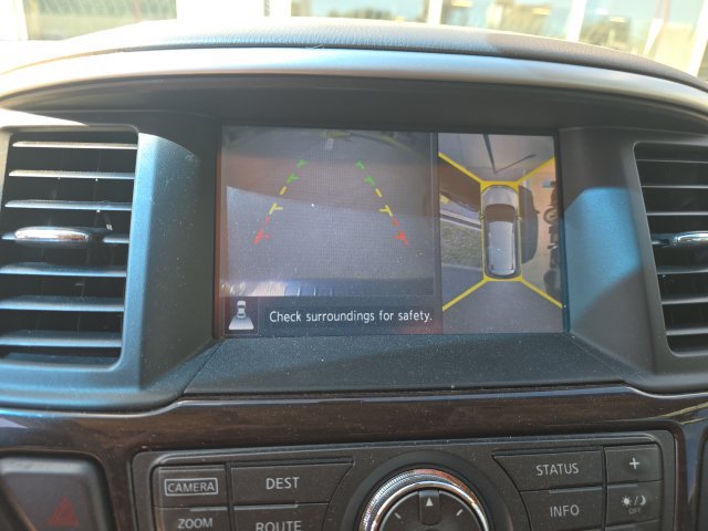 Used 2015 Nissan Pathfinder Platinum FWD image 21