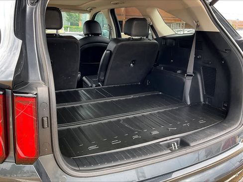 Certified 2023 Kia Sorento SX AWD/4WD image 17