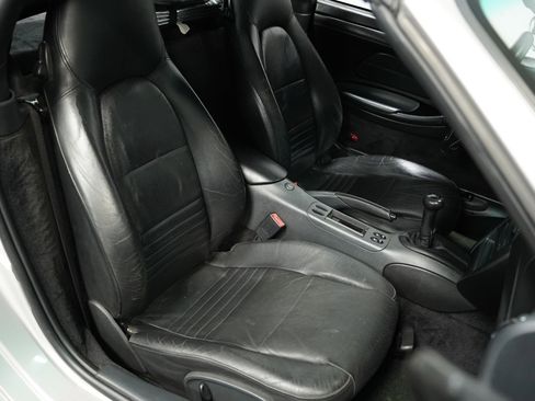 Used 1998 Porsche Boxster image 36