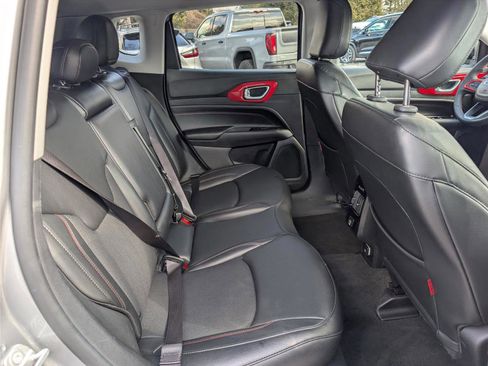 Used 2022 Jeep Compass Trailhawk image 14